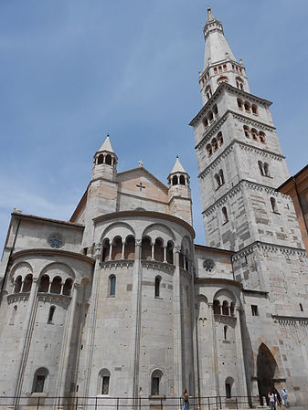 Torre Ghirlandina di Modena (Duomo).JPG