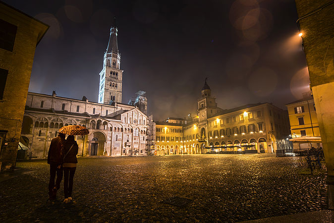 Duomo di notte.jpg