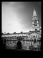 Duomo e Ghirlandina in bianco e nero.jpg