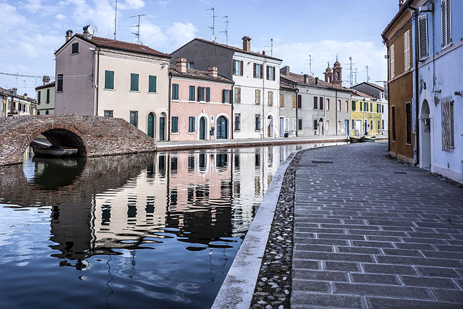 Ponte dei Sisti----.JPG