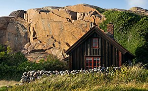 Rågårdsvik Cottage at Vikarvet Museum 4.jpg