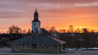 Taxihuset och Hedemora kyrka 2018-04-18.jpg