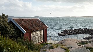 Gamlestan fishing hut and harbor at Vikarvet Museum 6.jpg