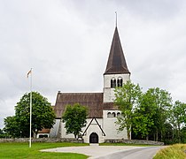 Rute kyrka July 2019 01.jpg