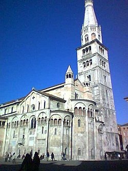 Modena-Ghirlandina.jpg