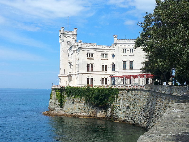 File:Parco Naturale Riserva di Miramare.jpg