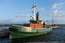Tugboat Harry at home in Lysekil harbor 2.jpg