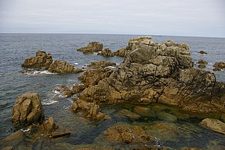 Guernsey rocks.jpg
