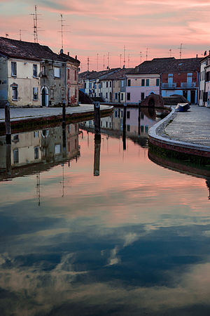 Comacchio al tramonto.JPG